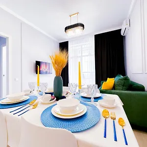 https://luxe.hotels-in-astana.com